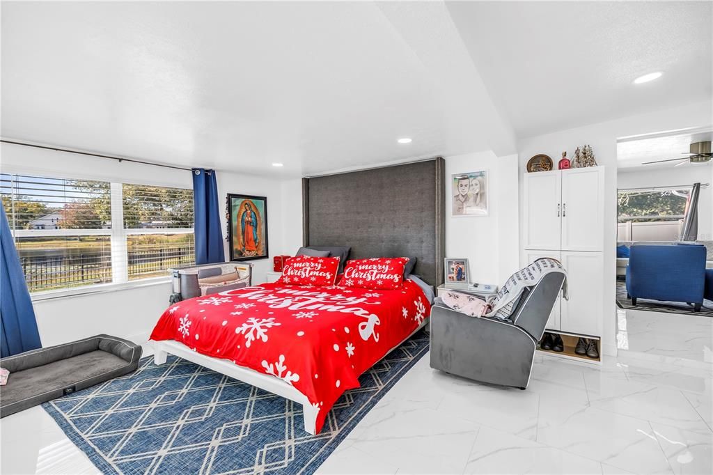 En Venta: $556,000 (4 camas, 3 baños, 1747 Pies cuadrados)