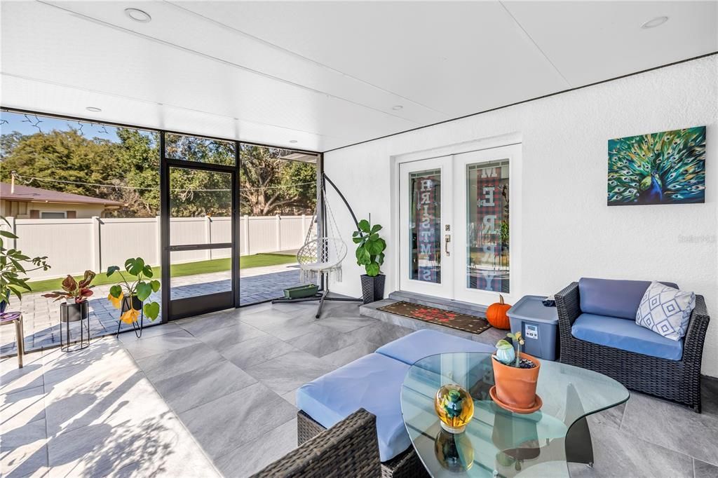 En Venta: $556,000 (4 camas, 3 baños, 1747 Pies cuadrados)