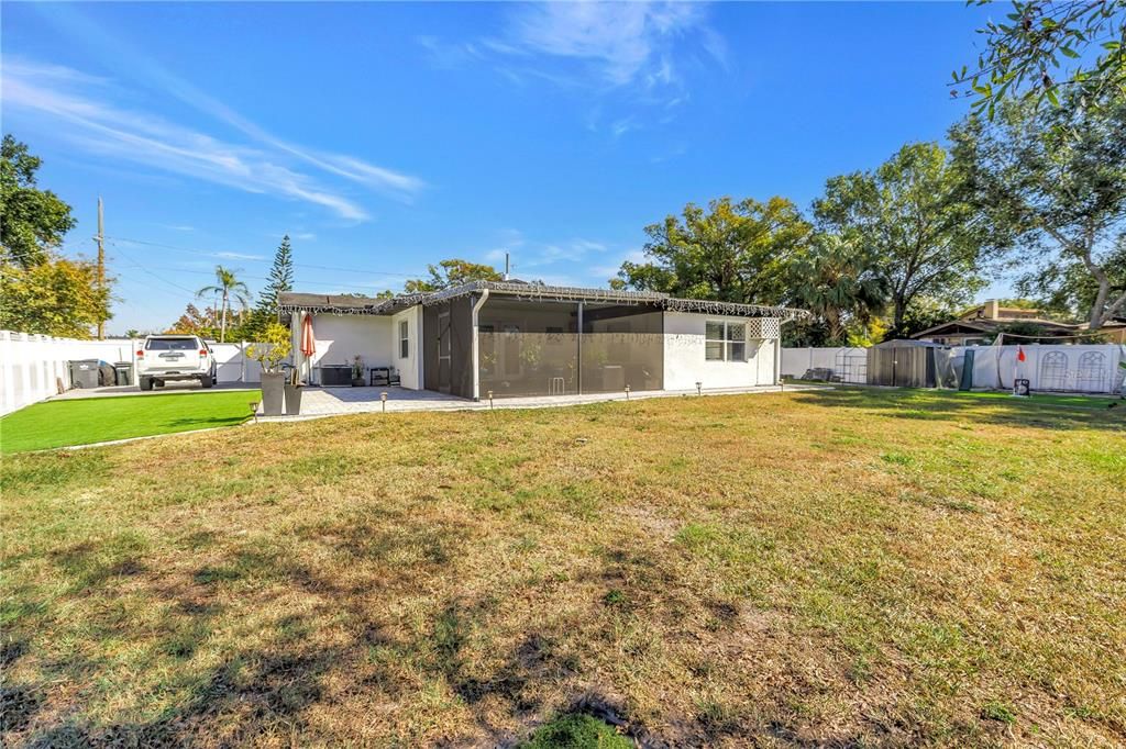 En Venta: $556,000 (4 camas, 3 baños, 1747 Pies cuadrados)