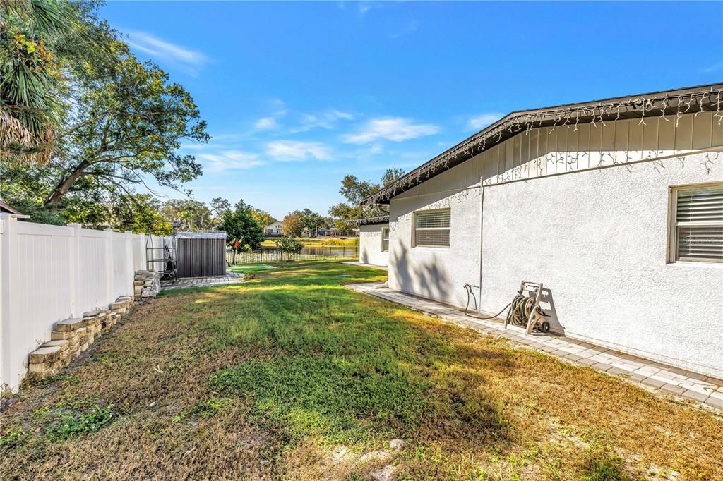 En Venta: $556,000 (4 camas, 3 baños, 1747 Pies cuadrados)