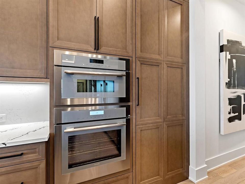 На продажу: $3,495,000 (3 спален, 3 ванн, 3541 Квадратных фут)