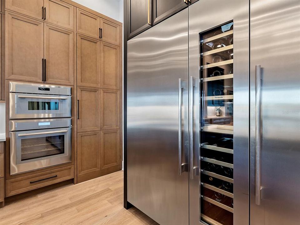 На продажу: $3,495,000 (3 спален, 3 ванн, 3541 Квадратных фут)