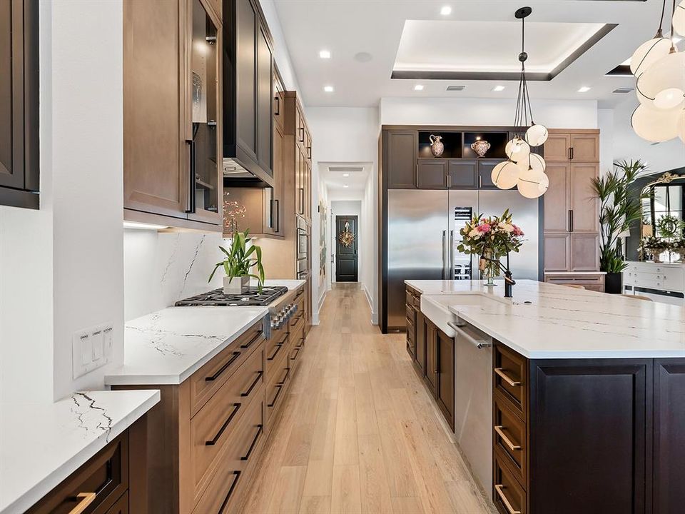 На продажу: $3,495,000 (3 спален, 3 ванн, 3541 Квадратных фут)