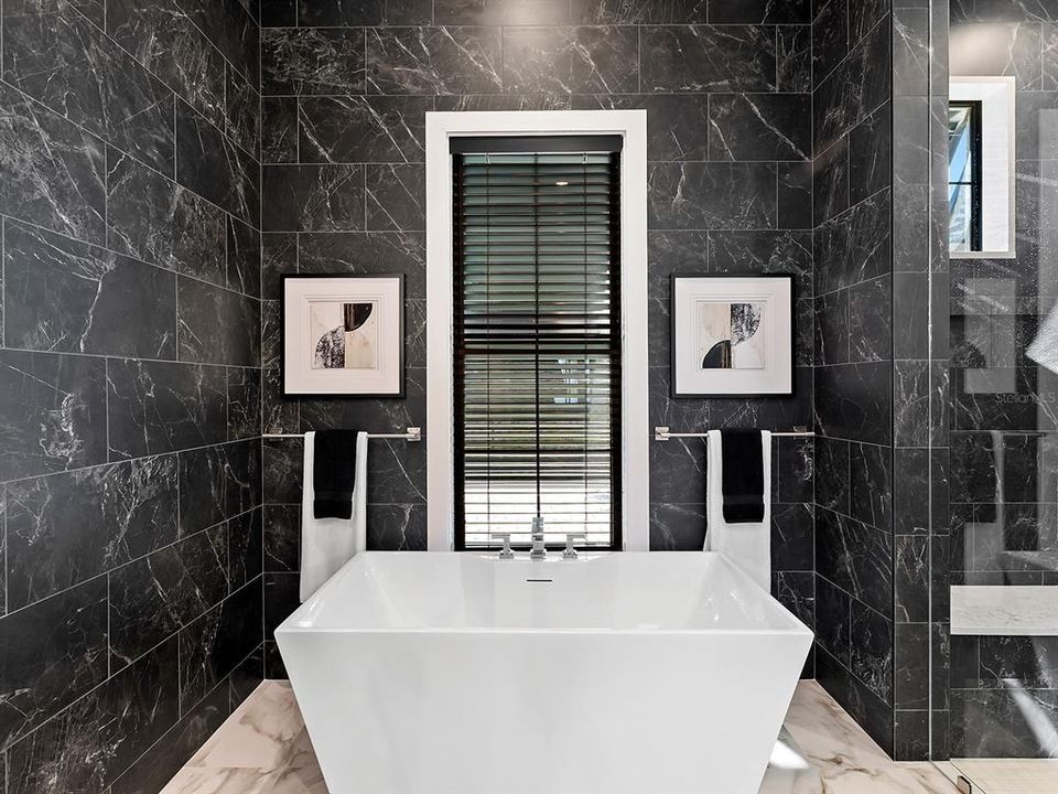 На продажу: $3,495,000 (3 спален, 3 ванн, 3541 Квадратных фут)