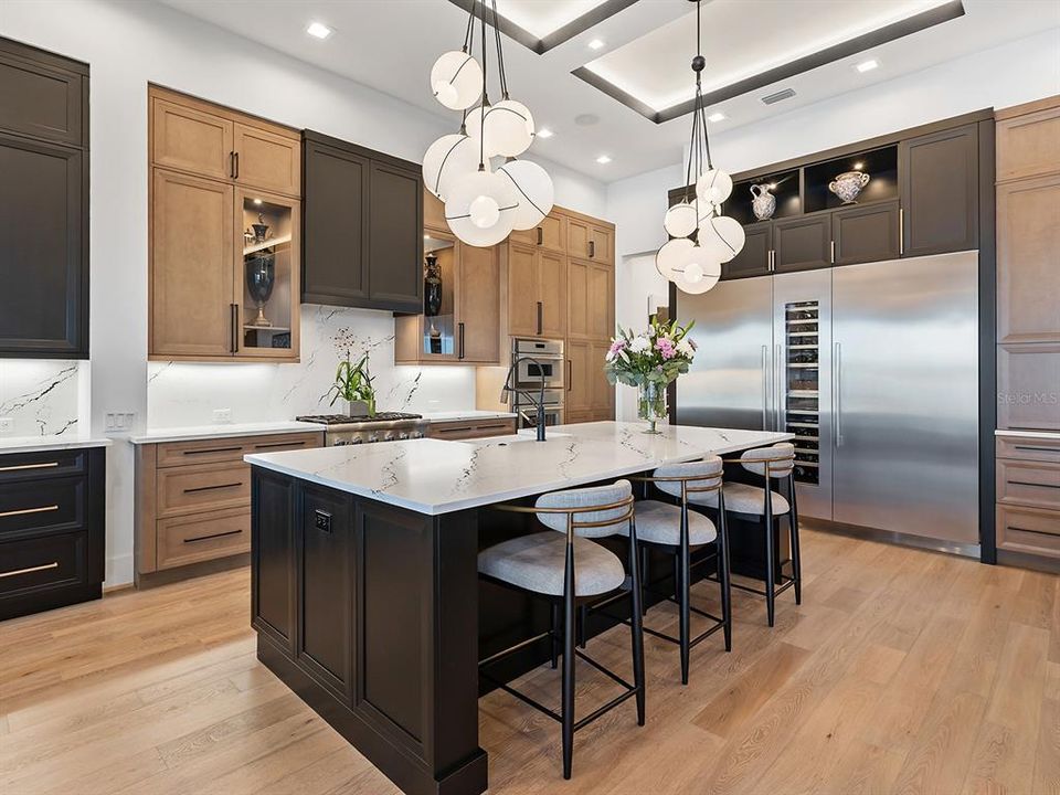 На продажу: $3,495,000 (3 спален, 3 ванн, 3541 Квадратных фут)