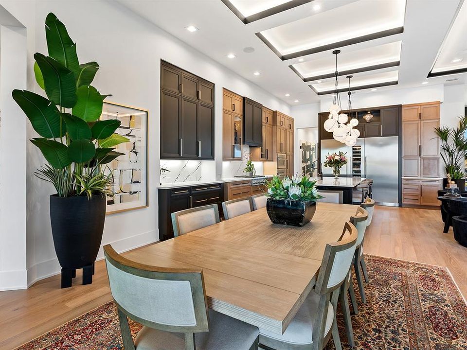 На продажу: $3,495,000 (3 спален, 3 ванн, 3541 Квадратных фут)