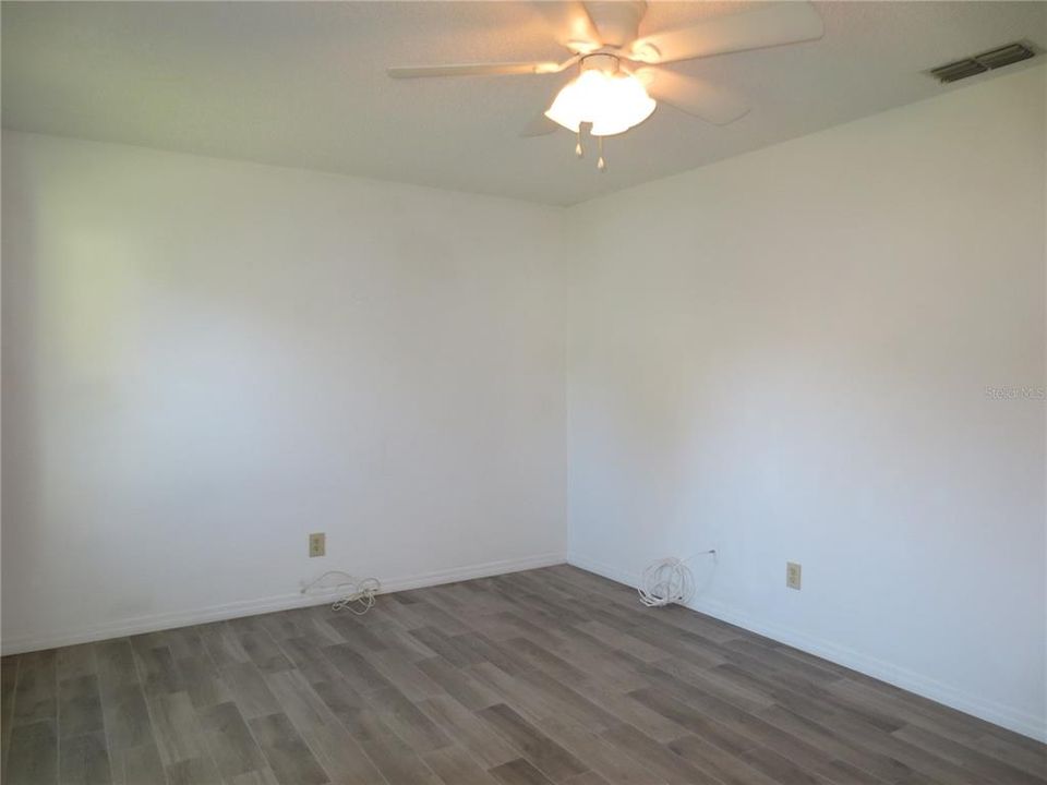 出租: $2,700 (2 贝兹, 2 浴室, 1259 平方英尺)