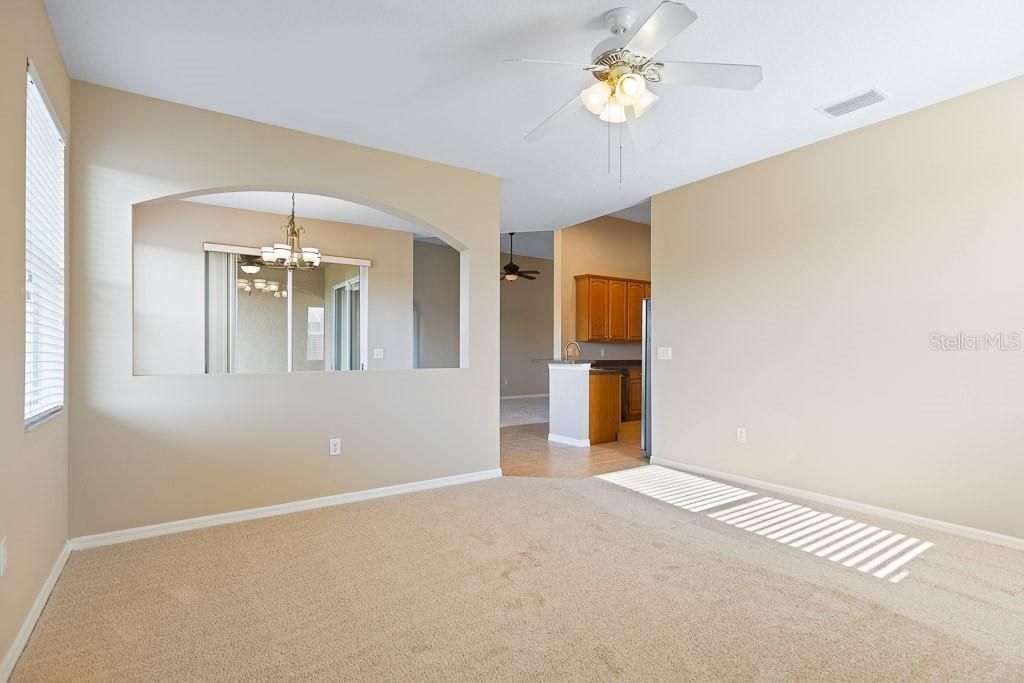 出租: $3,050 (4 贝兹, 3 浴室, 2665 平方英尺)