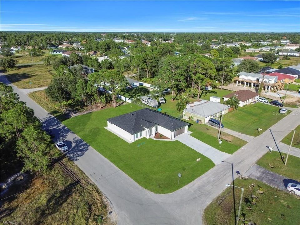 For Sale: $376,000 (3 beds, 2 baths, 1629 Square Feet)