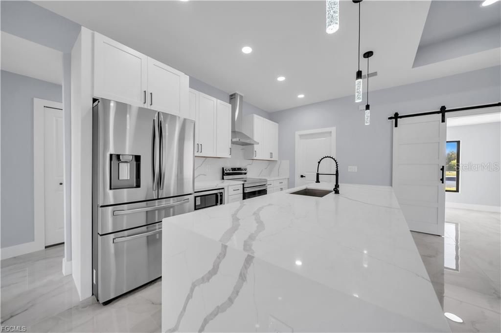 For Sale: $376,000 (3 beds, 2 baths, 1629 Square Feet)