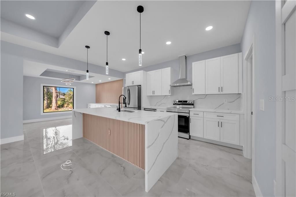 For Sale: $376,000 (3 beds, 2 baths, 1629 Square Feet)