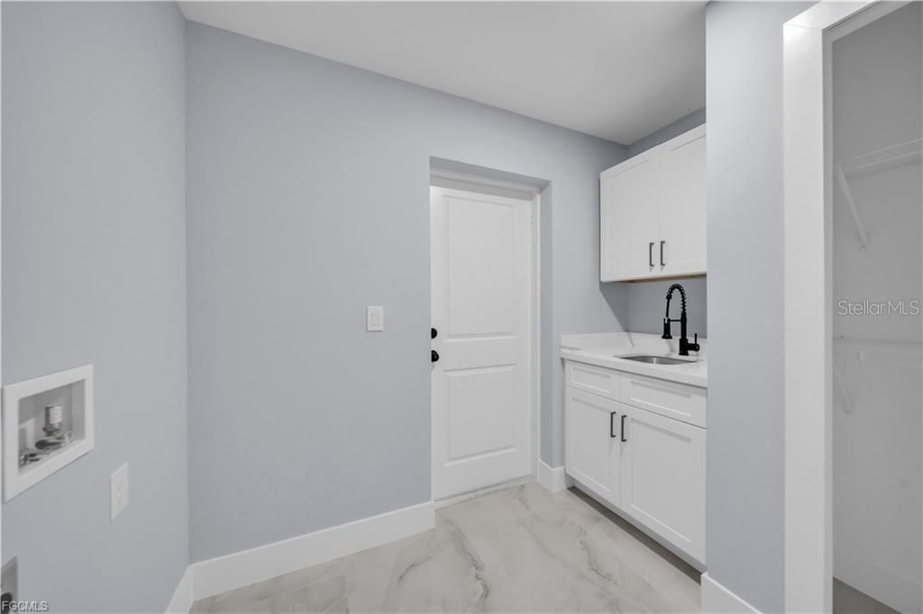 For Sale: $376,000 (3 beds, 2 baths, 1629 Square Feet)