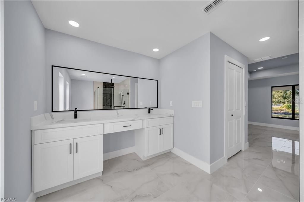 For Sale: $376,000 (3 beds, 2 baths, 1629 Square Feet)