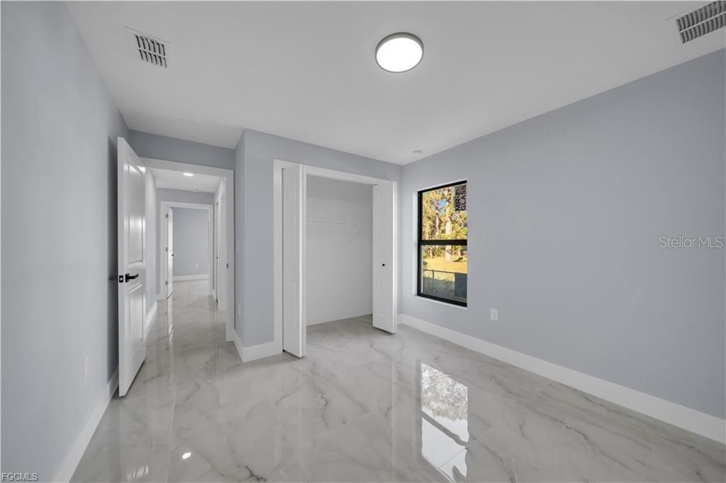 For Sale: $376,000 (3 beds, 2 baths, 1629 Square Feet)