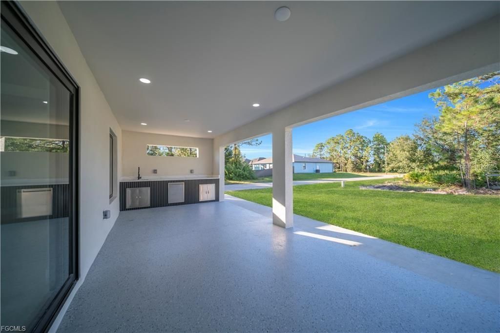 For Sale: $376,000 (3 beds, 2 baths, 1629 Square Feet)