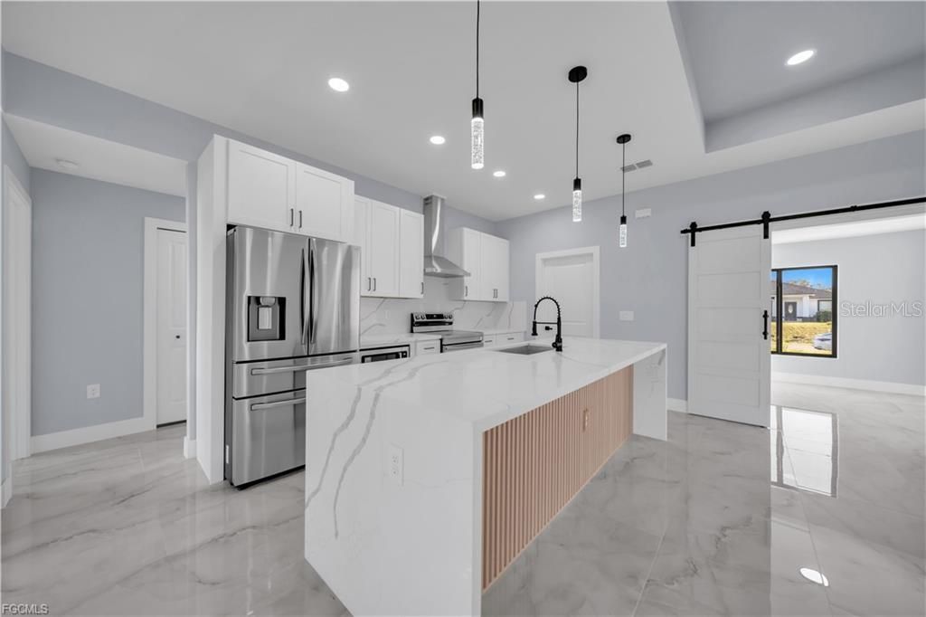 For Sale: $376,000 (3 beds, 2 baths, 1629 Square Feet)