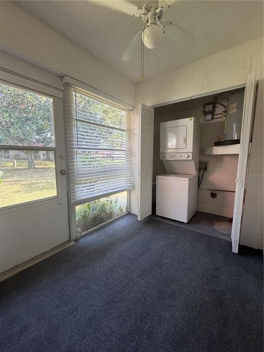For Rent: $1,300 (1 beds, 1 baths, 644 Square Feet)