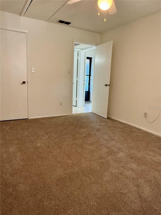 For Rent: $1,300 (1 beds, 1 baths, 644 Square Feet)