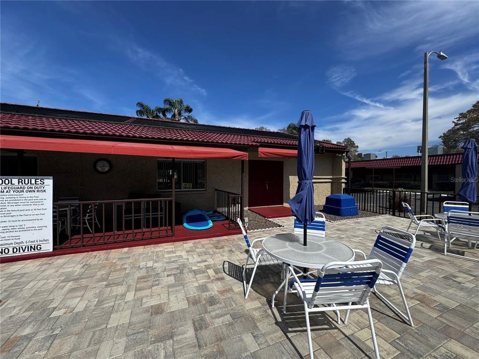 For Rent: $1,300 (1 beds, 1 baths, 644 Square Feet)