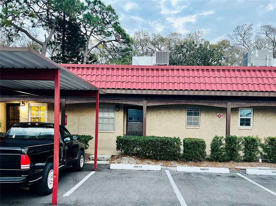 For Rent: $1,300 (1 beds, 1 baths, 644 Square Feet)