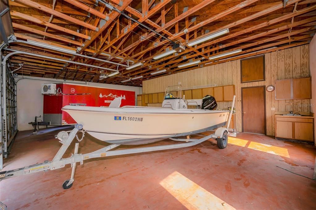 For Sale: $599,900 (3 beds, 3 baths, 2244 Square Feet)