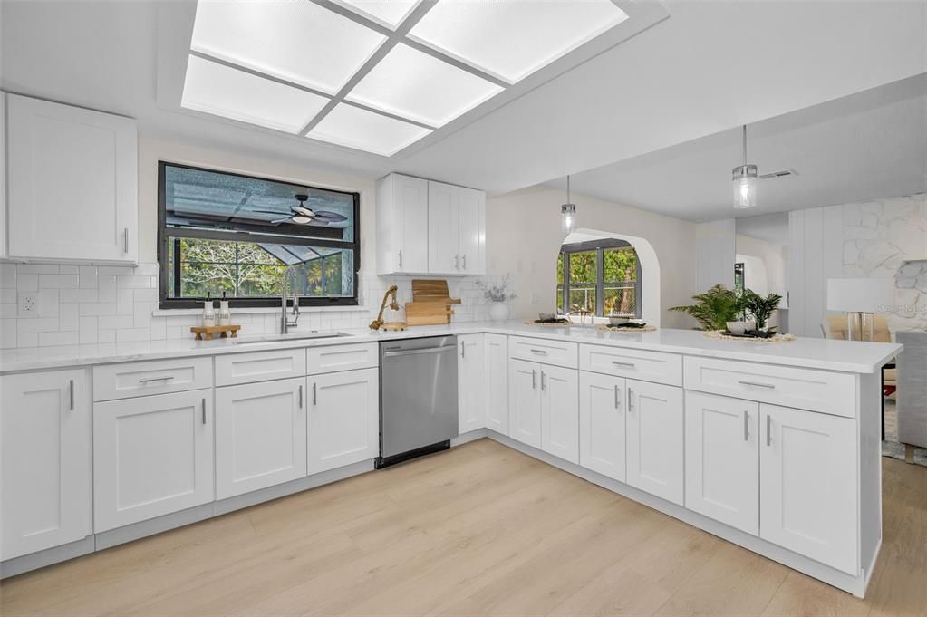 For Sale: $599,900 (3 beds, 3 baths, 2244 Square Feet)