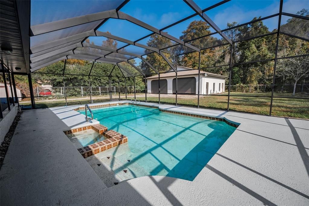 For Sale: $599,900 (3 beds, 3 baths, 2244 Square Feet)