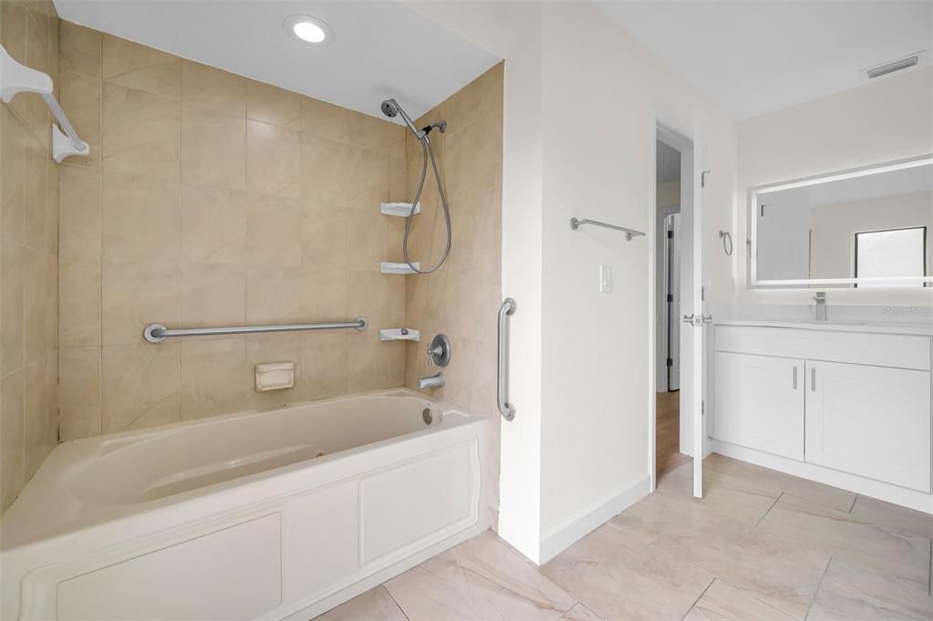 For Sale: $599,900 (3 beds, 3 baths, 2244 Square Feet)