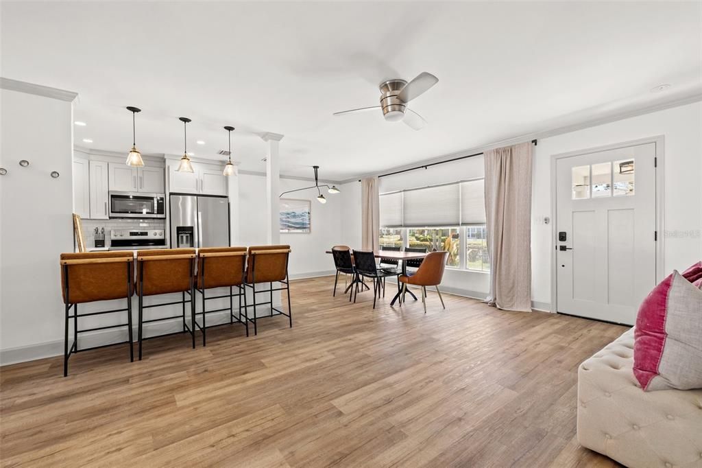 For Rent: $3,000 (2 beds, 1 baths, 1200 Square Feet)