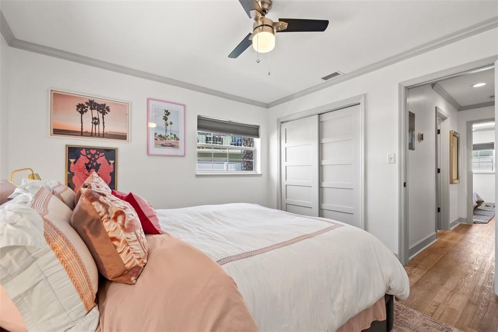 For Rent: $3,000 (2 beds, 1 baths, 1200 Square Feet)