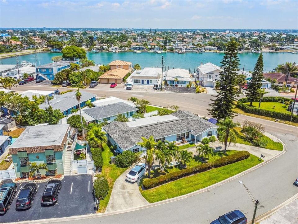 For Rent: $3,000 (2 beds, 1 baths, 1200 Square Feet)