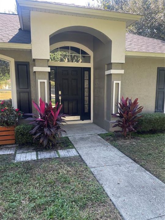 For Sale: $379,400 (4 beds, 2 baths, 1880 Square Feet)