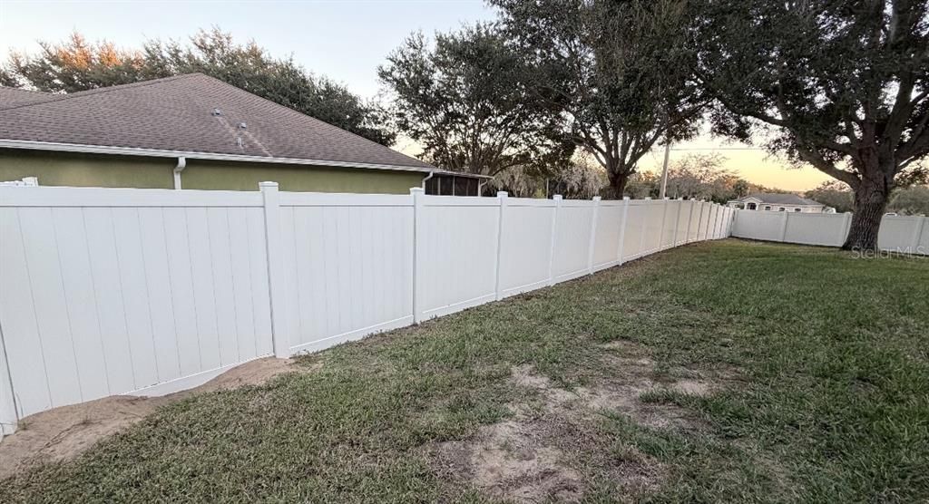 For Sale: $379,400 (4 beds, 2 baths, 1880 Square Feet)