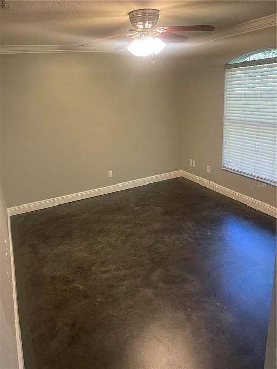 For Sale: $379,400 (4 beds, 2 baths, 1880 Square Feet)