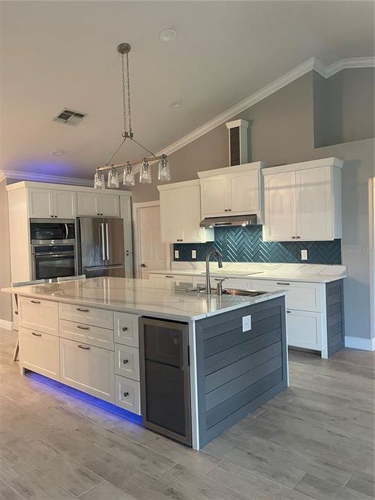 For Sale: $379,400 (4 beds, 2 baths, 1880 Square Feet)