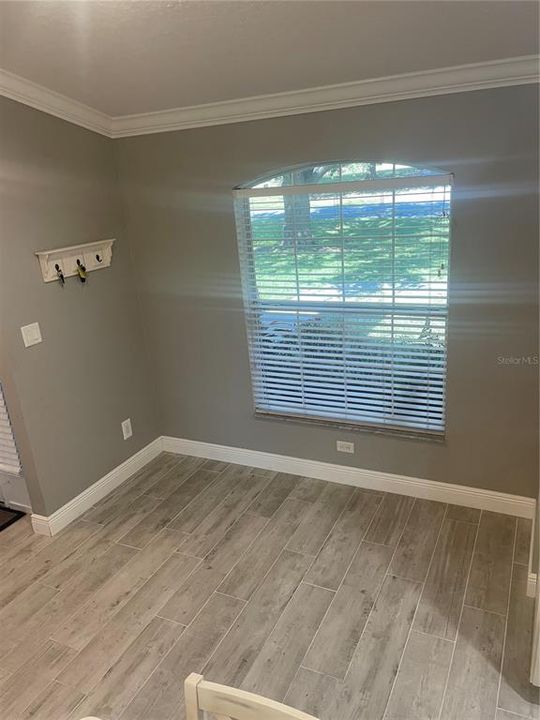 For Sale: $379,400 (4 beds, 2 baths, 1880 Square Feet)