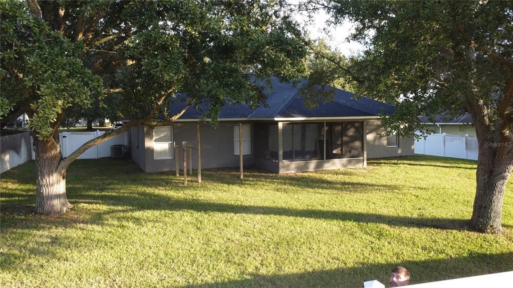 На продажу: $369,900 (4 спален, 2 ванн, 1880 Квадратных фут)