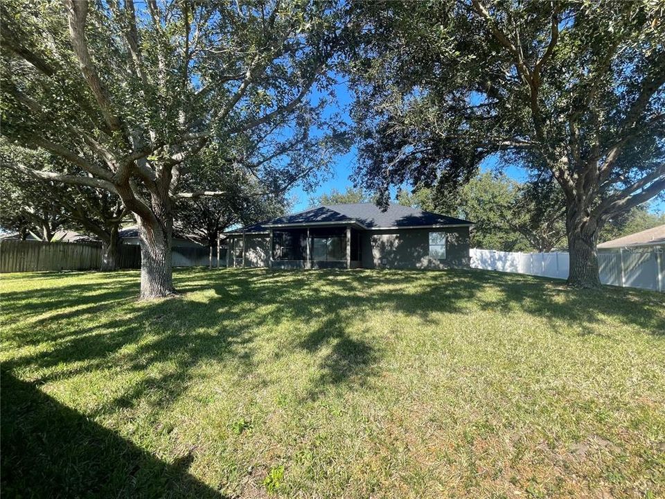 For Sale: $379,400 (4 beds, 2 baths, 1880 Square Feet)