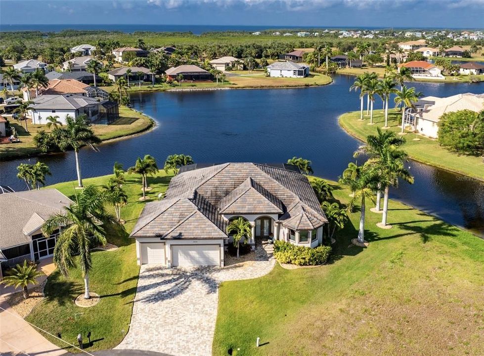 En Venta: $710,000 (3 camas, 2 baños, 2322 Pies cuadrados)