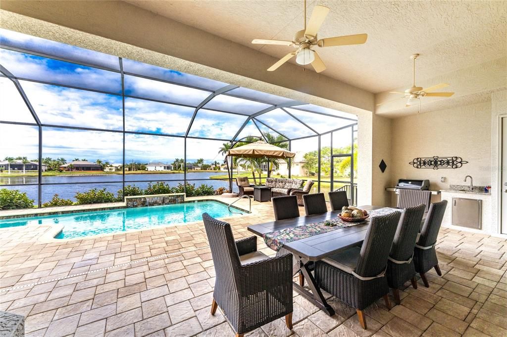 En Venta: $710,000 (3 camas, 2 baños, 2322 Pies cuadrados)