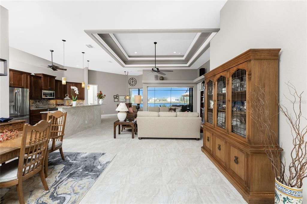 En Venta: $710,000 (3 camas, 2 baños, 2322 Pies cuadrados)