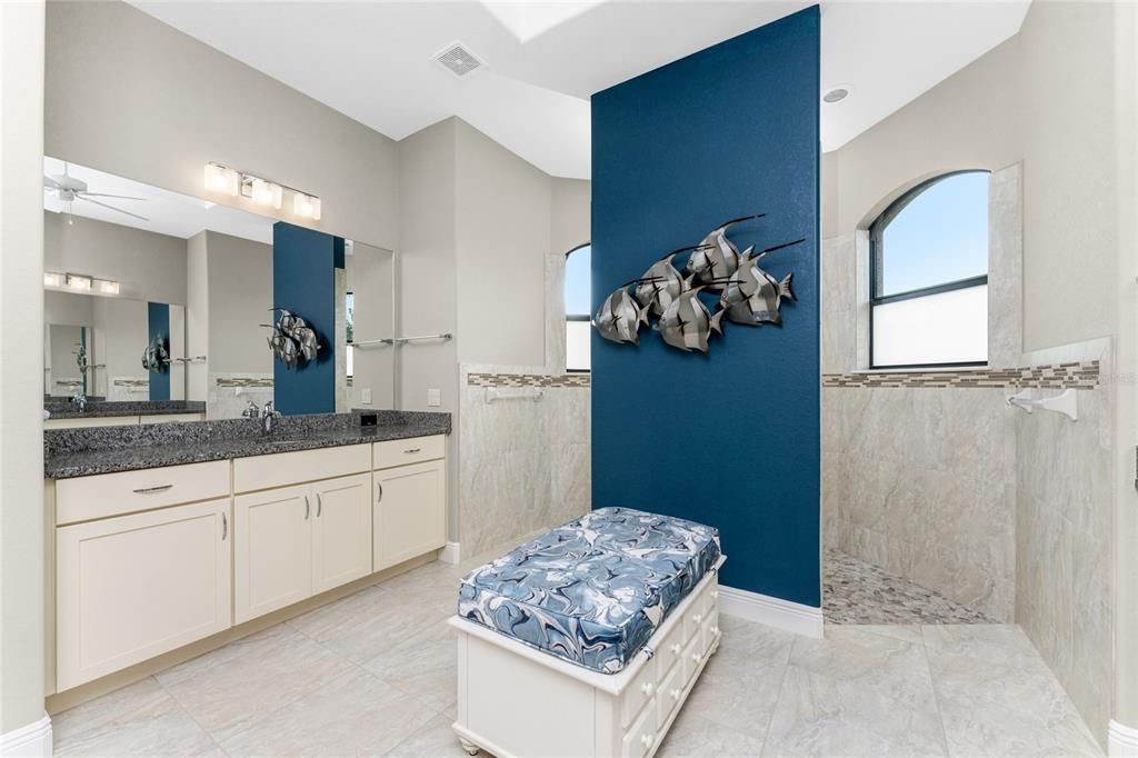 En Venta: $710,000 (3 camas, 2 baños, 2322 Pies cuadrados)