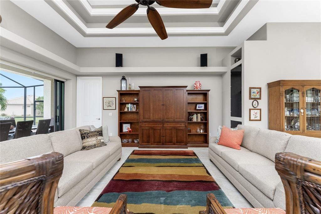 En Venta: $710,000 (3 camas, 2 baños, 2322 Pies cuadrados)