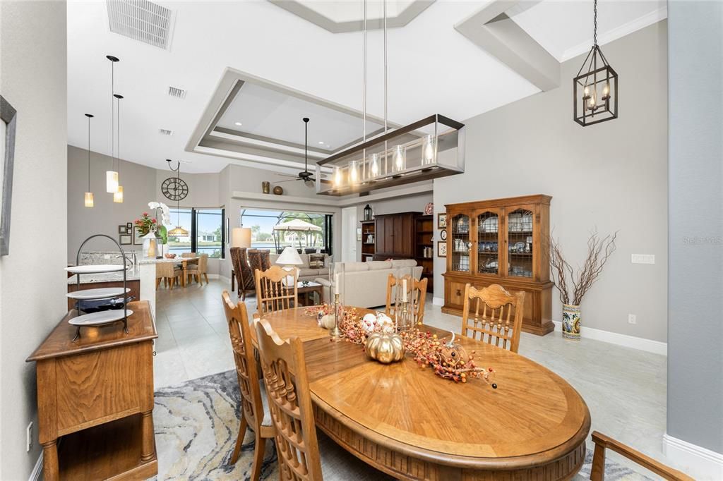 En Venta: $710,000 (3 camas, 2 baños, 2322 Pies cuadrados)