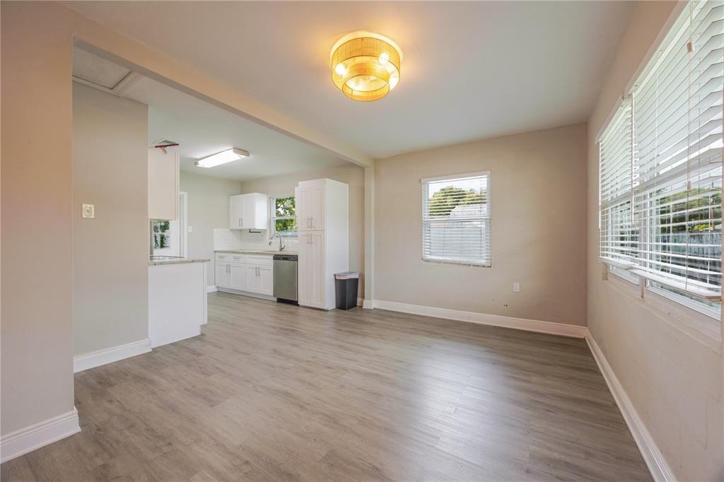 En Venta: $239,900 (2 camas, 1 baños, 952 Pies cuadrados)