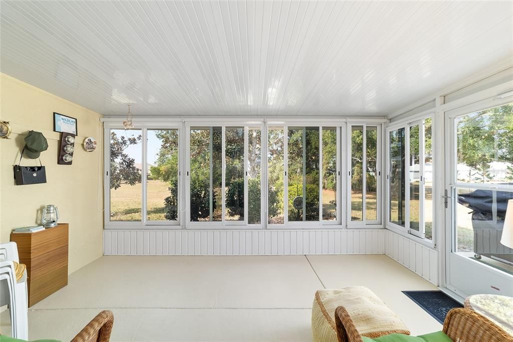 For Sale: $179,000 (2 beds, 2 baths, 1215 Square Feet)