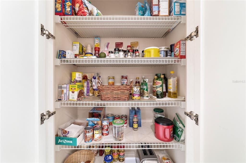 For Sale: $179,000 (2 beds, 2 baths, 1215 Square Feet)