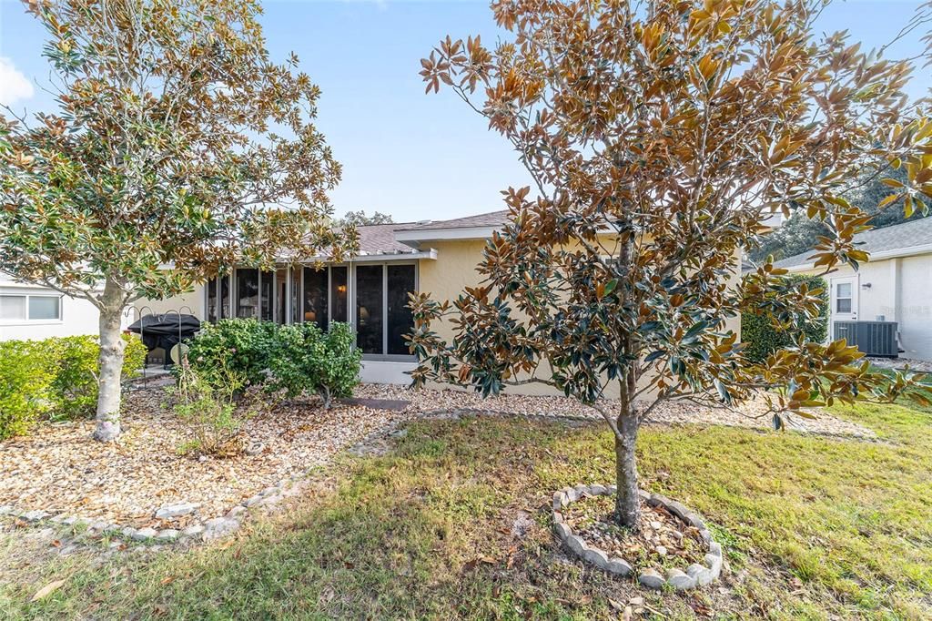 For Sale: $179,000 (2 beds, 2 baths, 1215 Square Feet)