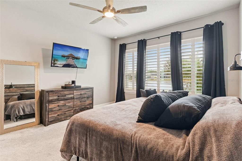 待售: $649,000 (4 贝兹, 3 浴室, 2396 平方英尺)