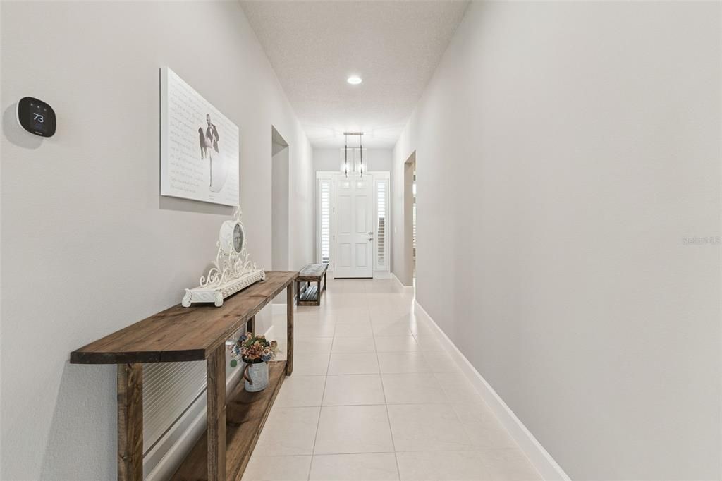 待售: $649,000 (4 贝兹, 3 浴室, 2396 平方英尺)